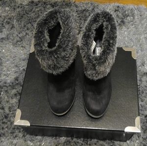 Zigi Soho wedge black ankle bootie size 6